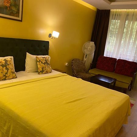 Park Hotel Fairy شيفليك المظهر الخارجي الصورة